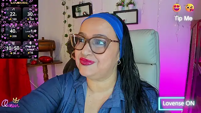 Snapshot of Gia_Nahomi chatting on March 12, 2026, 10:47 pm Gia Nahomi online show from March 12, 2026, 10:47 pm