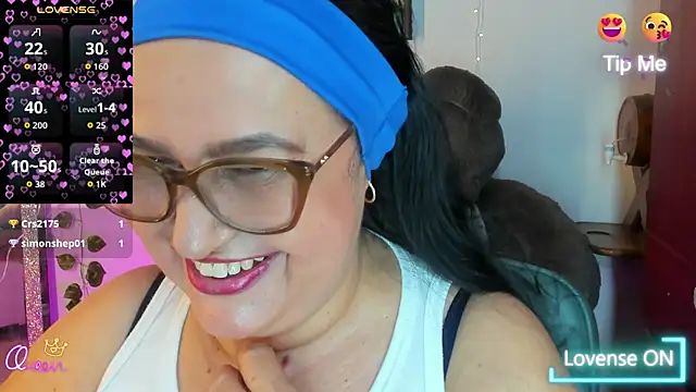 Gia Nahomi online show from May 22, 2026, 10:52 pm