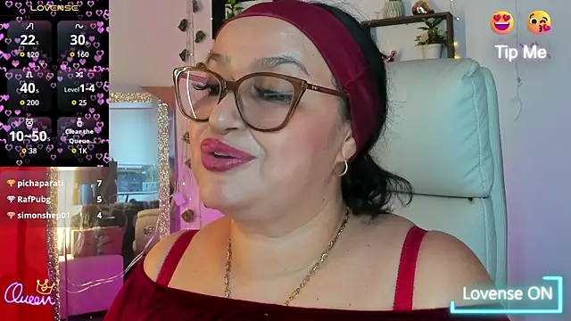 Gia Nahomi online show from May 15, 2026, 11:58 pm