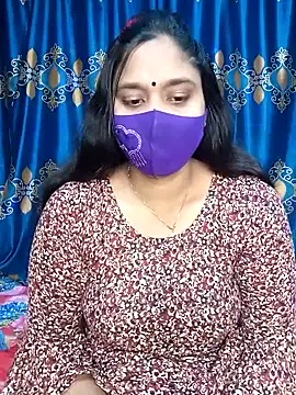 Snapshot of Hot_Maleka chatting on March 7, 2025, 1:20 am Hot Maleka online show from March 7, 2025, 1:20 am