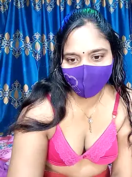 Snapshot of Hot_Maleka chatting on March 12, 2025, 1:25 am Hot Maleka online show from March 12, 2025, 1:25 am