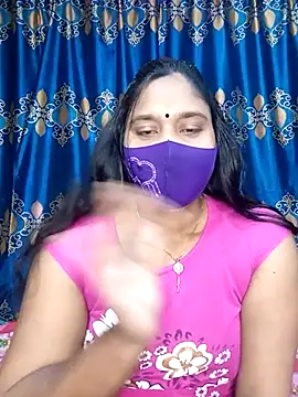 Snapshot of Hot_Maleka chatting on March 13, 2025, 1:10 am Hot Maleka online show from March 13, 2025, 1:10 am