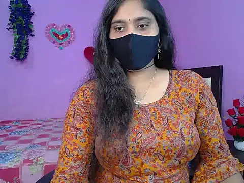 Snapshot of Hot_Maleka chatting on April 11, 2026, 5:05 pm Hot Maleka online show from April 11, 2026, 5:05 pm