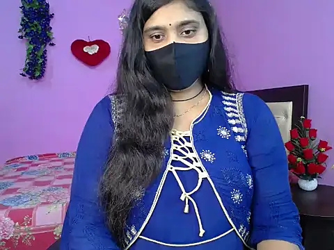 Snapshot of Hot_Maleka chatting on April 13, 2026, 5:39 pm Hot Maleka online show from April 13, 2026, 5:39 pm