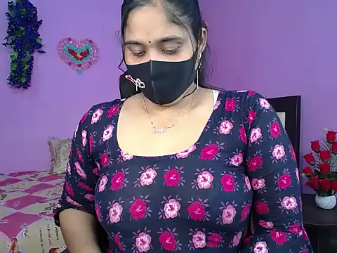 Snapshot of Hot_Maleka chatting on March 6, 2026, 4:24 pm Hot Maleka online show from March 6, 2026, 4:24 pm