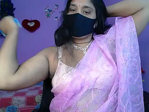 Snapshot of Hot_Maleka chatting on May 9, 2026, 4:43 pm Hot Maleka online show from May 9, 2026, 4:43 pm