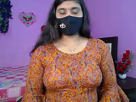 Snapshot of Hot_Maleka chatting on April 1, 2026, 4:48 pm Hot Maleka online show from April 1, 2026, 4:48 pm