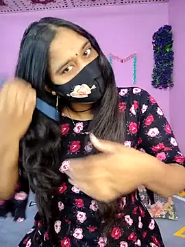 Snapshot of Hot_Maleka chatting on November 25, 2025, 1:28 am Hot Maleka online show from November 25, 2025, 1:28 am