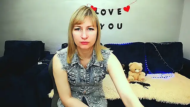 Snapshot of Incredible_Ariela chatting on March 26, 2026, 10:24 am Incredible Ariela online show from March 26, 2026, 10:24 am