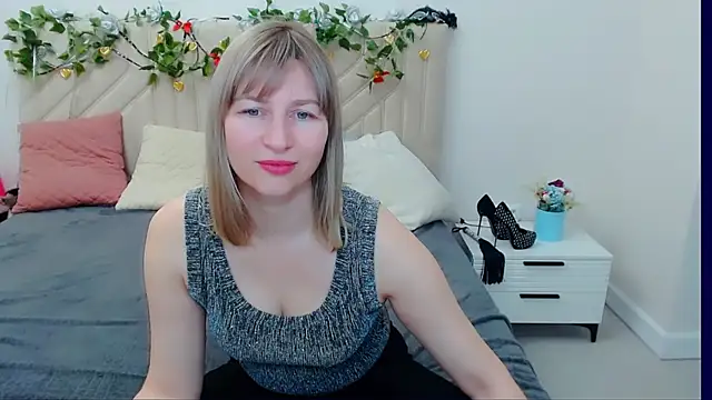 Snapshot of Incredible_Ariela chatting on March 3, 2026, 4:25 pm Incredible Ariela online show from March 3, 2026, 4:25 pm