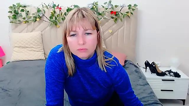 Snapshot of Incredible_Ariela chatting on April 21, 2026, 5:36 am Incredible Ariela online show from April 21, 2026, 5:36 am