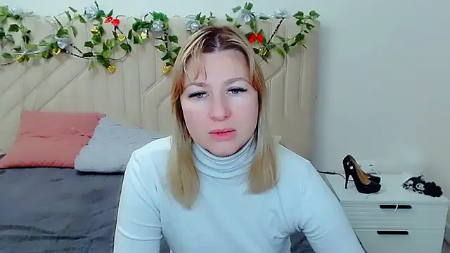 Snapshot of Incredible_Ariela chatting on April 28, 2026, 6:51 am Incredible Ariela online show from April 28, 2026, 6:51 am