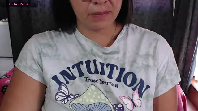 miia-big1boobs  online show from April 15, 2026, 7:58 pm