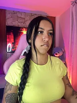 Snapshot of Tamara_Roberts1 chatting on September 9, 2025, 11:25 pm Tamara Roberts1 online show from September 9, 2025, 11:25 pm