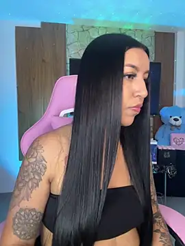 Snapshot of Tamara_Roberts1 chatting on March 8, 2025, 2:23 am Tamara Roberts1 online show from March 8, 2025, 2:23 am