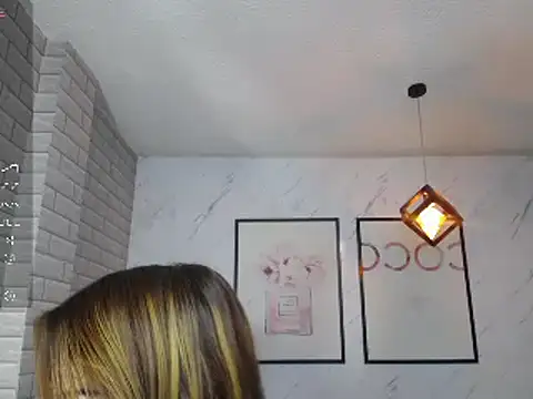 Snapshot of _Charlotte_v chatting on March 11, 2025, 2:07 pm Charlotte v online show from March 11, 2025, 2:07 pm