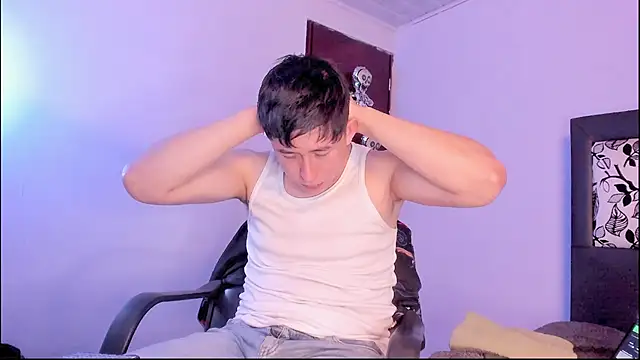 Snapshot of setsuna10 chatting on December 5, 2025, 12:43 am setsuna10 online show from December 5, 2025, 12:43 am