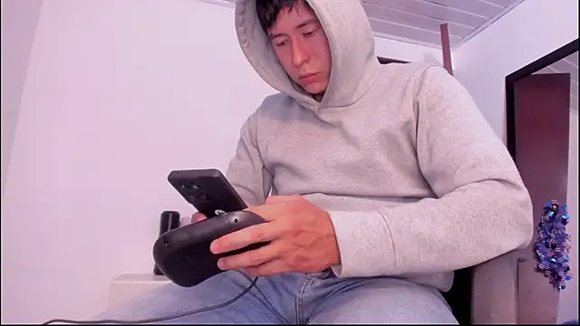 Snapshot of setsuna10 chatting on September 25, 2025, 7:53 pm setsuna10 online show from September 25, 2025, 7:53 pm