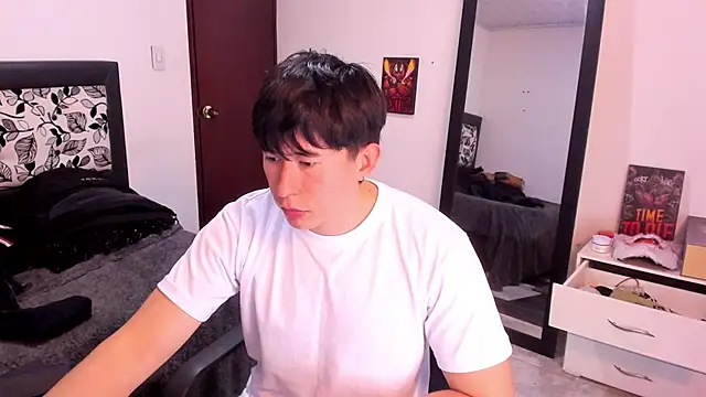 Snapshot of setsuna10 chatting on March 20, 2025, 8:40 pm setsuna10 online show from March 20, 2025, 8:40 pm