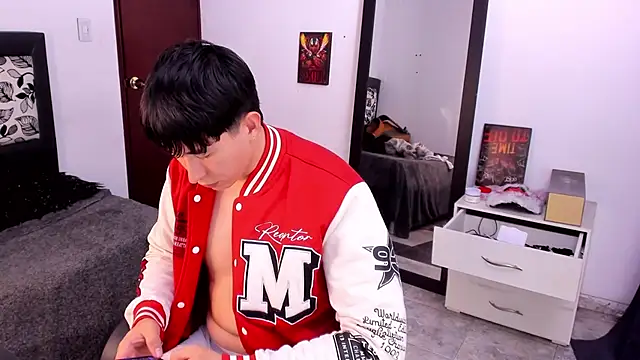 Snapshot of setsuna10 chatting on March 8, 2025, 12:44 am setsuna10 online show from March 8, 2025, 12:44 am