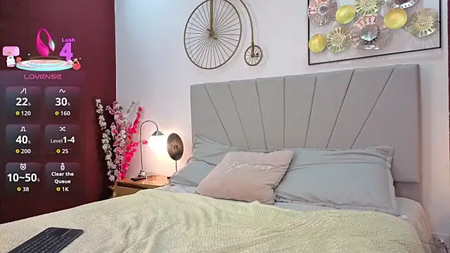 Snapshot of Gabriella_gh chatting on November 7, 2025, 8:13 pm Gabriella gh online show from November 7, 2025, 8:13 pm