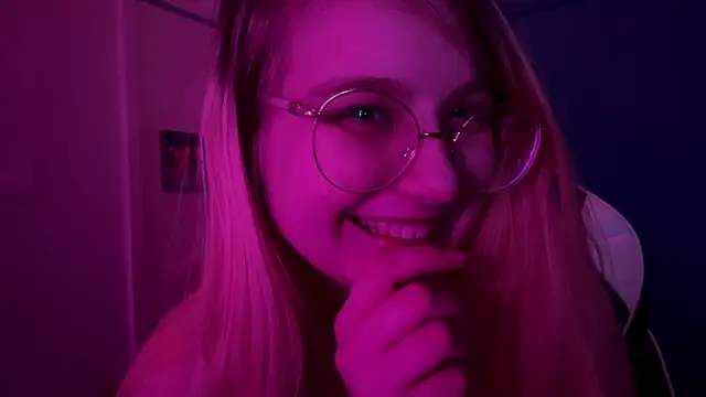 JacyWinslat online show from March 16, 2025, 8:21 pm