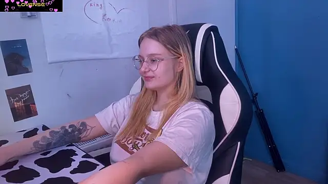 JacyWinslat online show from March 10, 2025, 10:50 am