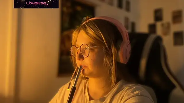 JacyWinslat online show from September 29, 2025, 2:55 pm