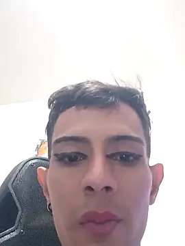 Snapshot of DOMINANTE_KLOE_ chatting on March 6, 2025, 3:35 pm DOMINANTE KLOE online show from March 6, 2025, 3:35 pm