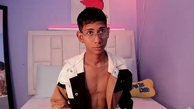 Nick Collins18 online show from February 14, 2026, 7:58 pm