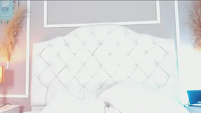 Snapshot of evelyn_evony chatting on February 5, 2025, 6:45 am evelyn evony online show from February 5, 2025, 6:45 am