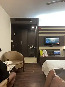 sexy-bu online show from January 14, 2026, 8:23 pm