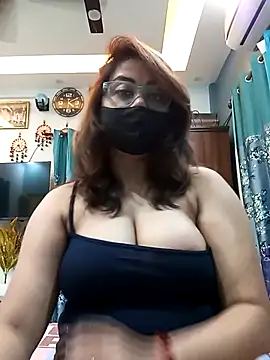 Snapshot of Cute-mona chatting on November 14, 2025, 10:41 am Cute-mona online show from November 14, 2025, 10:41 am