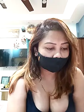 Snapshot of Cute-mona chatting on January 12, 2026, 11:06 am Cute-mona online show from January 12, 2026, 11:06 am