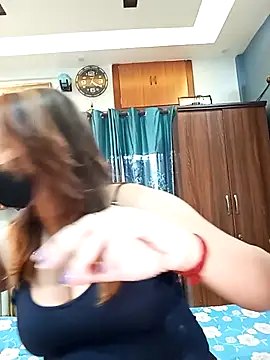 Snapshot of Cute-mona chatting on February 12, 2026, 10:48 am Cute-mona online show from February 12, 2026, 10:48 am