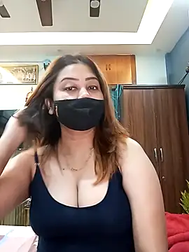 Snapshot of Cute-mona chatting on January 9, 2026, 10:44 am Cute-mona online show from January 9, 2026, 10:44 am