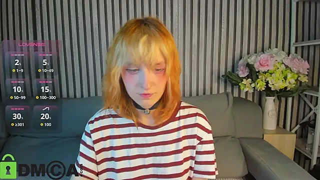 Snapshot of Little_Chips chatting on September 16, 2025, 4:08 pm Little Chips online show from September 16, 2025, 4:08 pm