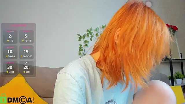 Snapshot of Little_Chips chatting on November 10, 2025, 5:29 pm Little Chips online show from November 10, 2025, 5:29 pm