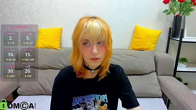 Snapshot of Little_Chips chatting on September 22, 2025, 2:56 pm Little Chips online show from September 22, 2025, 2:56 pm