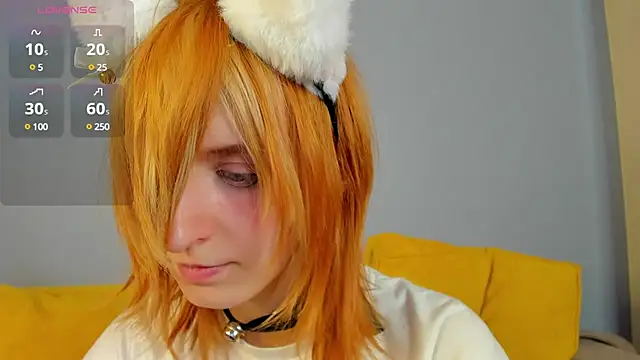 Snapshot of Little_Chips chatting on March 17, 2025, 6:51 am Little Chips online show from March 17, 2025, 6:51 am