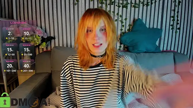 Snapshot of Little_Chips chatting on December 15, 2025, 5:30 pm Little Chips online show from December 15, 2025, 5:30 pm