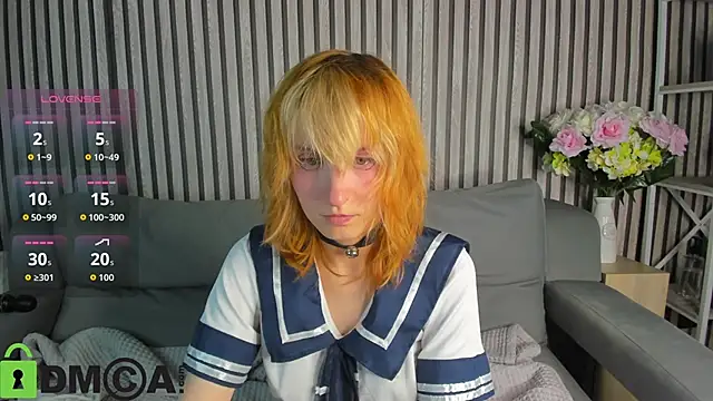 Snapshot of Little_Chips chatting on October 12, 2025, 5:03 pm Little Chips online show from October 12, 2025, 5:03 pm