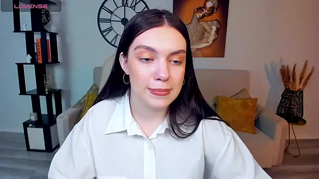 DaniellaLovely online show from March 12, 2025, 11:21 am