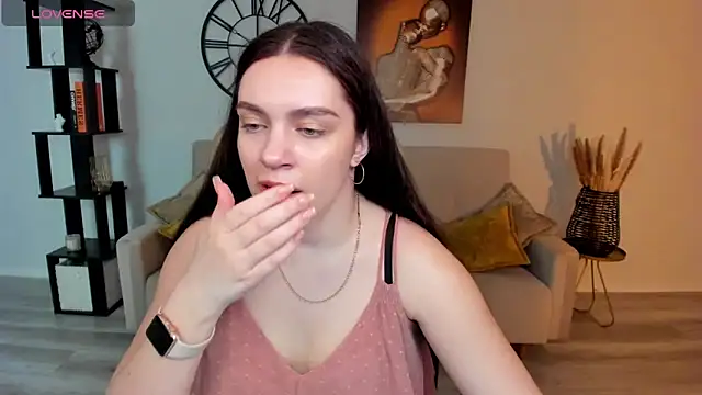 DaniellaLovely online show from March 16, 2025, 11:16 am