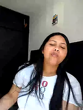 Alessandra- online show from December 31, 2024, 4:35 pm