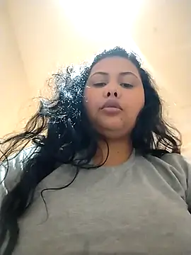 Alessandra- online show from March 3, 2025, 9:15 pm