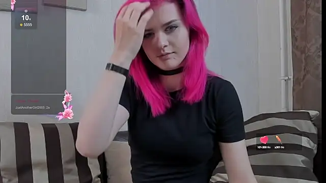 Snapshot of JulieTaylors chatting on September 27, 2025, 10:16 pm JulieTaylors online show from September 27, 2025, 10:16 pm