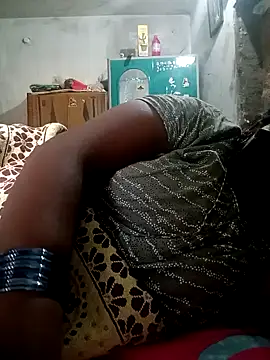 kavinila20 online show from December 28, 2024, 9:20 am