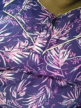 kavinila20 online show from September 28, 2025, 11:50 am