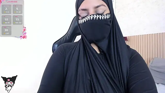 Snapshot of zully_01 chatting on June 20, 2026, 9:25 am zully 01 online show from June 20, 2026, 9:25 am